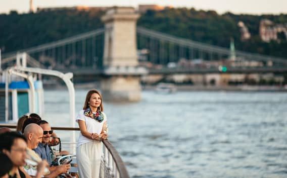 Budapest : Croisière en soirée avec boissons et musique live